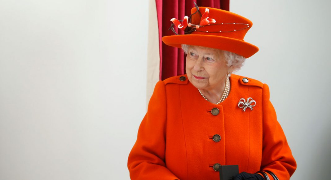 Royal Fans Think The Queen Was Sending Messages With Her Jewelry During Trump's Visit
