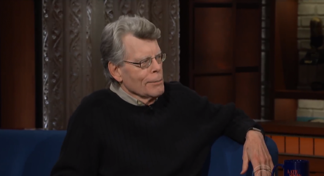 Stephen King Hates Twitter, Calls It 'Poverty Of Thought'