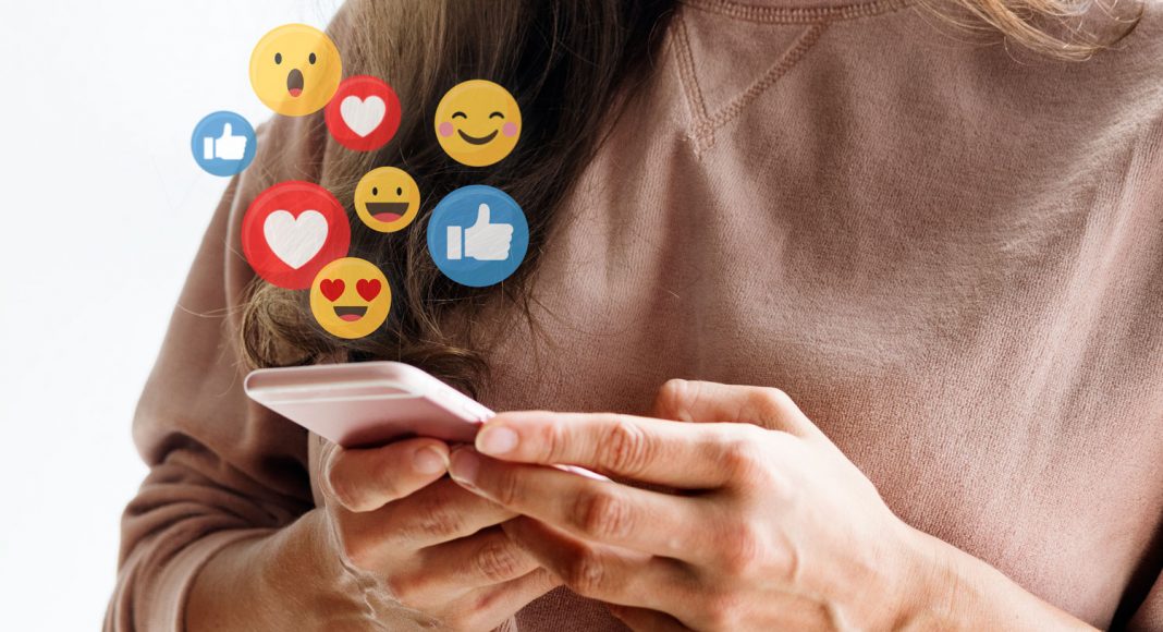 study people wont swipe right on users with emojis in their bios