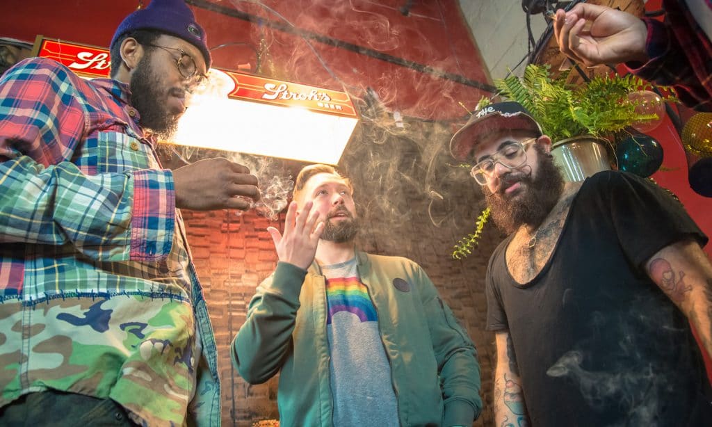 How To Sniff Out Free Weed At A Party