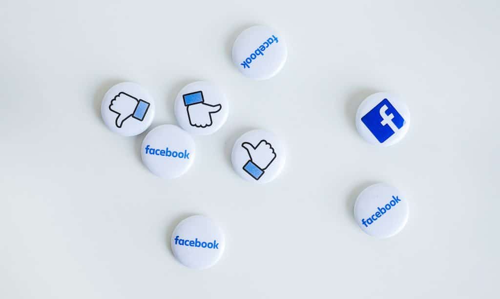 Social Media Websites Are Banning The Use Of 'Sexual' Emojis facebook
