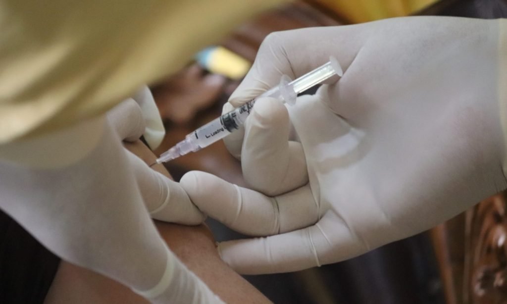 An FDA advisory panel recommends injecting booster of this vaccine